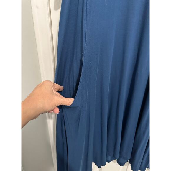 Flutter, boutique, brand clothing, plus size 2x blue dress pockets - Picture 3 of 8
